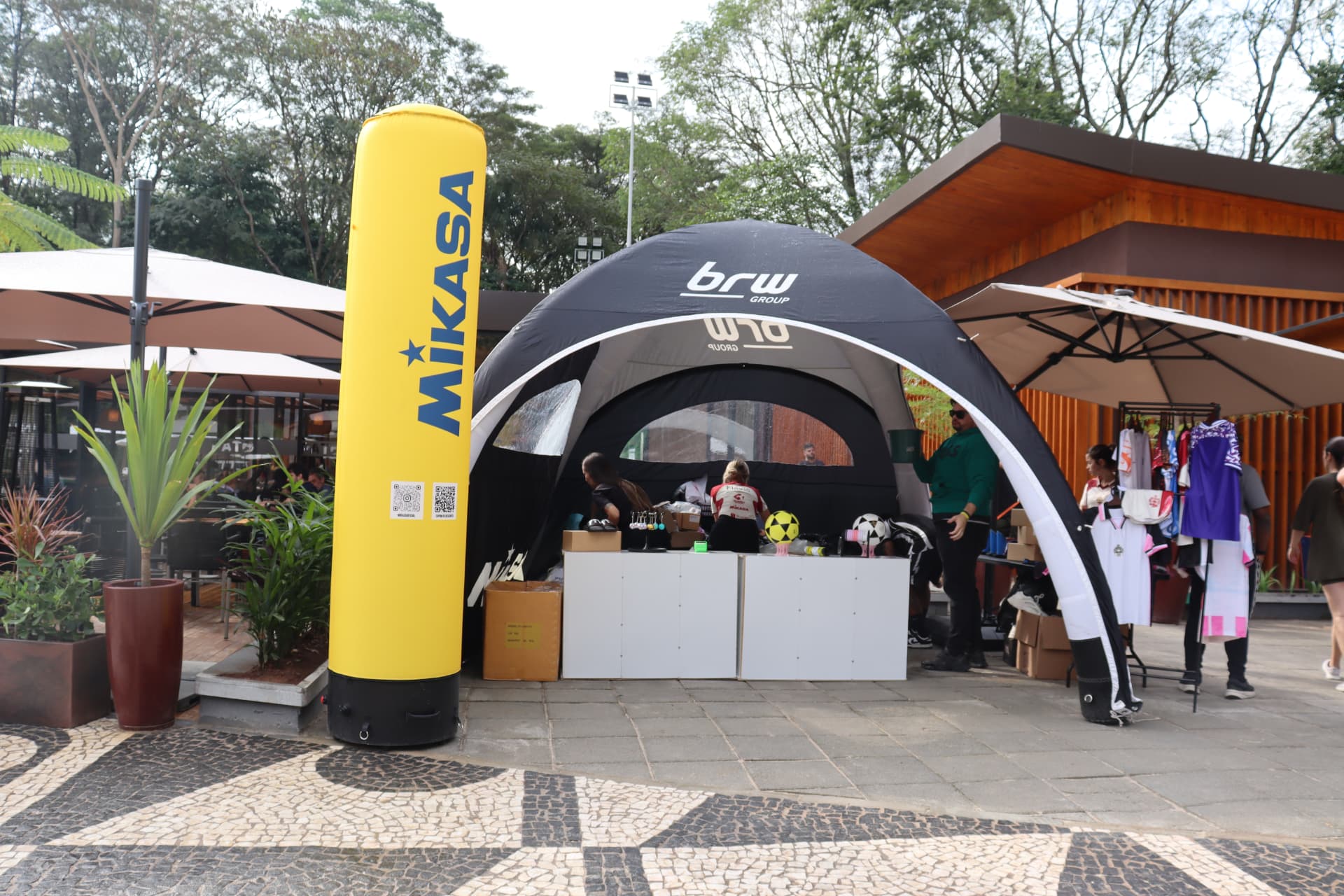 Ativação de marca na Arena Central da Orla TotalPass